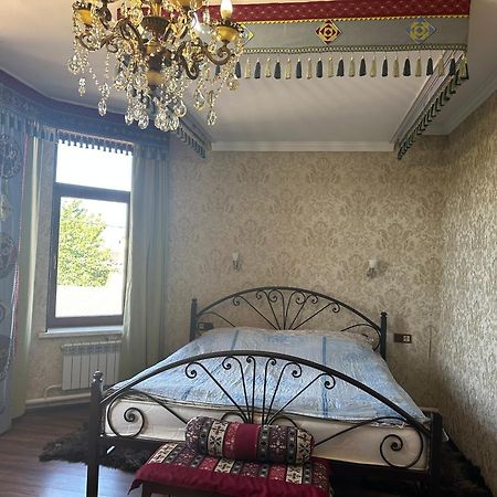 Kurak Homestay Bishkek Exterior foto